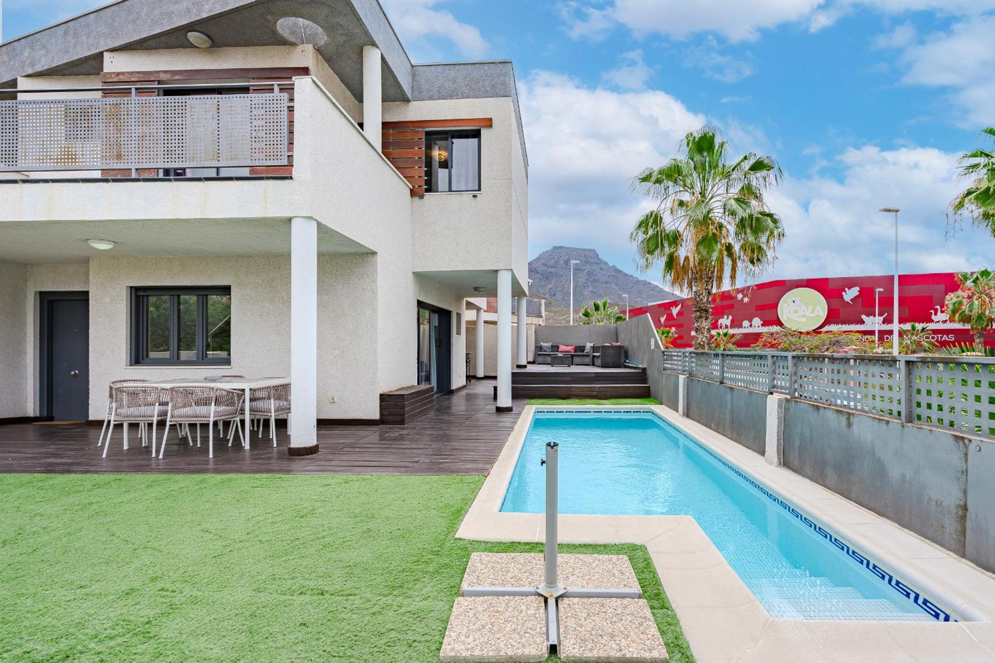 אדחה Casa Independiente Con Piscina Privada מראה חיצוני תמונה